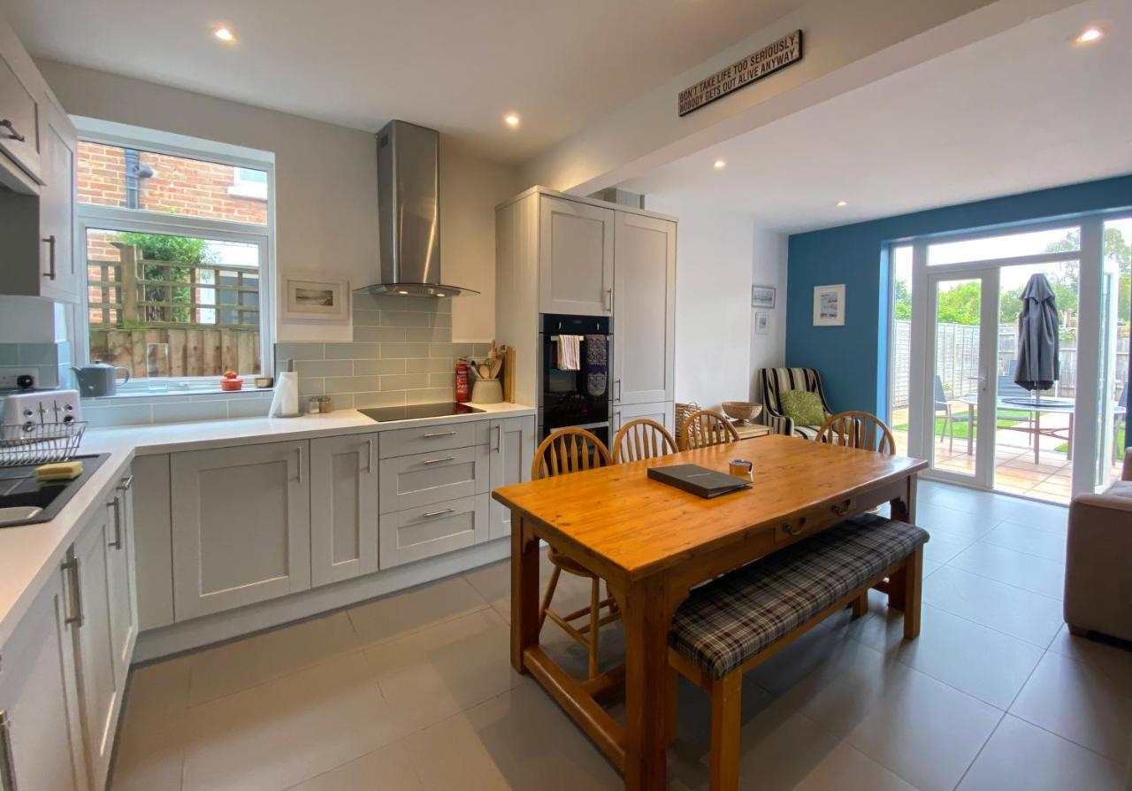 Charming 3 Bed House And Garden, Pet Friendly Βίλα Μπόρνμουθ Εξωτερικό φωτογραφία